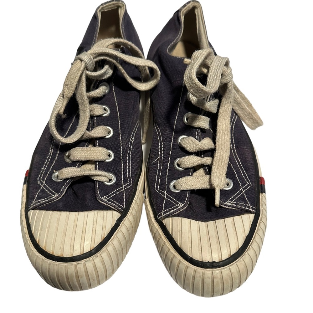 Pro keds vintage Daffy Duck sneakers size 8.5 GUC
